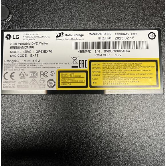 LG Ultra Slim Portable DVD Writer with M-DISC™ Support - GP63EX70 - Picture 5 of 5